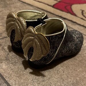 Manuela de Juan | Girls Black & Gold Angel Wing Ankle Booties